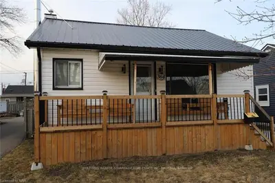 364 Corvette Street, Welland, On L3b 4s7