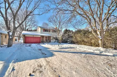 853 South Pelham Road, Welland, ON L3C 3C9