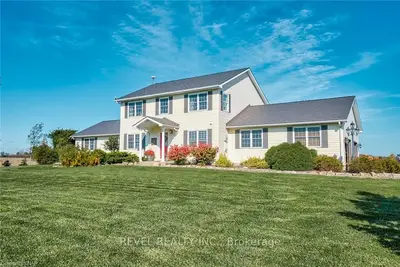 814 REGIONAL RD 14 (SMITHVILLE RD) Road, West Lincoln, ON LOR 2JO