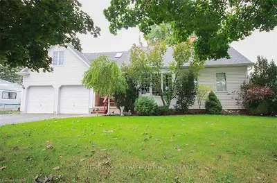 15 LORRAINE Street, Niagara-on-the-Lake, ON L0S 1T0