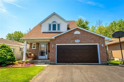 7419 LAKEWOOD Crescent, Niagara Falls, ON L2G 7V3