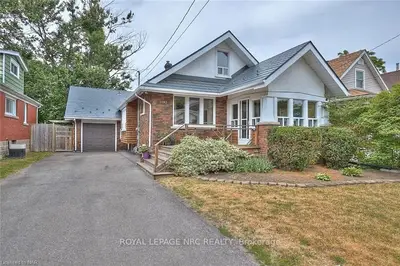 5793 GLENHOLME Avenue, Niagara Falls, ON L2G 4Y6
