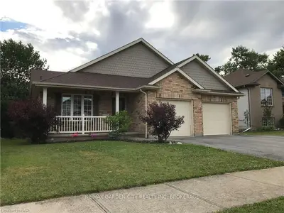 355 Balsam Street, Welland, On L3c 7g9