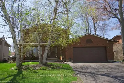 73 Sherwood Forest Trail, Welland, ON L3C 5X7