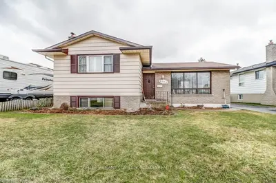 8188 Niven Street, Niagara Falls, ON L2H 2C1