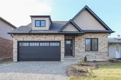 379 CLARE Avenue, Welland, ON L3C 0G1