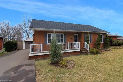 725 CHARLOTTE Street, Niagara-on-the-Lake, ON L0S 1J0