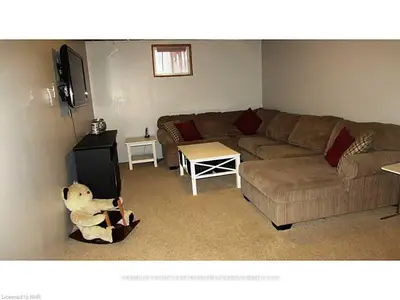 115 Jackson Court W, Welland, On L3c 7g2
