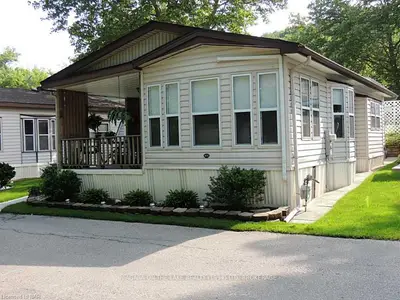 23 Four Mile Creek Road 411, Niagara-on-the-Lake, ON L0S 1J1