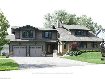 90 BERTIE Street, Fort Erie, ON L2A 1Y3