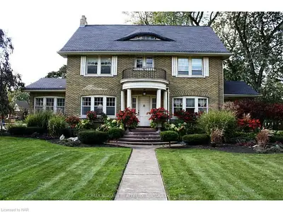 5633 DORCHESTER Road, Niagara Falls, ON L2G 1K3