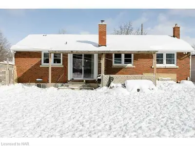 7293 Merritt Avenue, Niagara Falls, On L2g 5c3