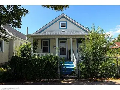 18 ATHOE Street, Port Colborne, ON L3K 2B4