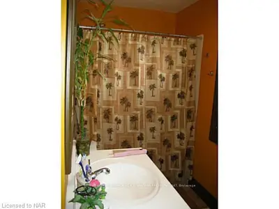 5908 Vine Street, Niagara Falls, On L2h 2p5