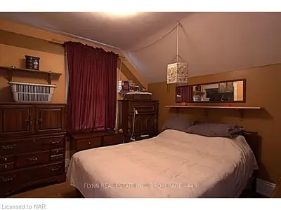 20 Water Street, Thorold, On L2v 2k3