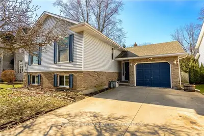 4 Oak Drive, Niagara-on-the-lake, On L0s 1j0