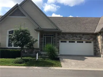 13 COBBLESTONE Drive, Niagara-on-the-Lake, ON L0S 1J1
