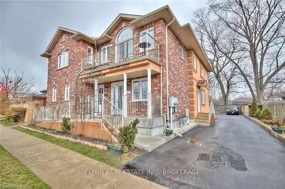 8006 Norton Street, Niagara Falls, On L2g 6r9