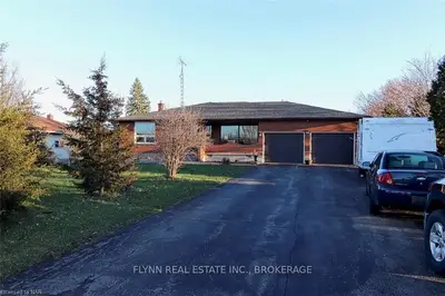 351 Silverthorn Court, Welland, On L3b 5n4