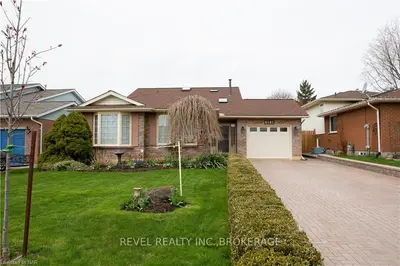 6181 Sherri Avenue, Niagara Falls, On L2h 2w7