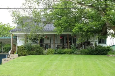 230 Colborne St Street, Welland, On L3b 3p1