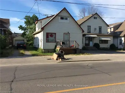 23 Ontario Road, Welland, On L3b 5c1