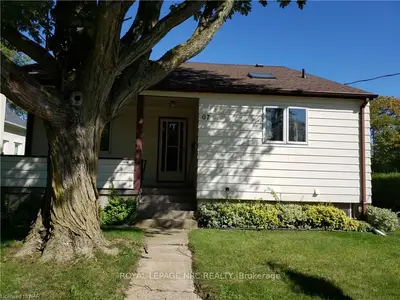 67 Erie Street, Port Colborne, On L3k 4l9