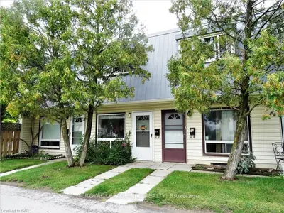 8646 Willoughby Drive 11, Niagara Falls, On L2g 6x7