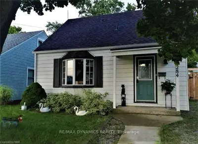 5284 Detroit Avenue, Niagara Falls, On L2e 4w5