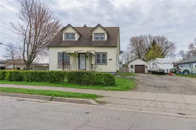 1116 Railroad Avenue, Welland, On L3b 5g3