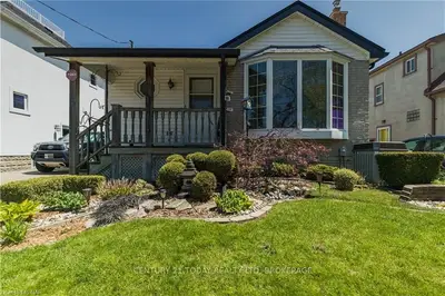 18 Columbia Street, St. Catharines, On L2r 5h6