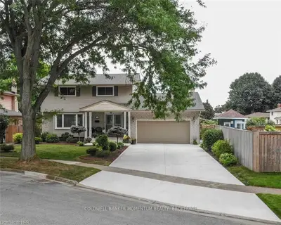 6784 Stokes Street, Niagara Falls, On L2g 2h1