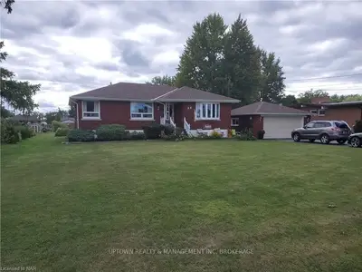 88 Coronation Drive, Port Colborne, On L3k 3z4