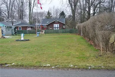 16 Cambridge Road, Fort Erie, On L0s 1b0