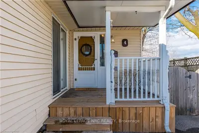 4 CYNTHIA STREET Street, Thorold, ON L2V 1W7