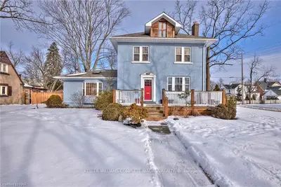 20 HIGHLAND Gardens, Welland, ON L3C 4R7