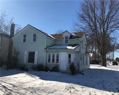 664 King Street, Port Colborne, ON L3K 4H8