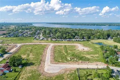 2822 ARROWSMITH Court, Fort Erie, ON L0S 1S0
