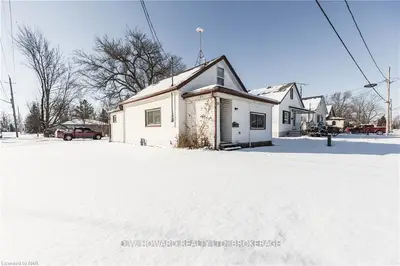 69 Huron Street, Welland, ON L3B 5J5
