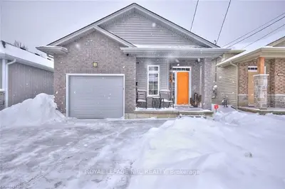 143 SCHOLFIELD Avenue S, Welland, ON L3B 1N4