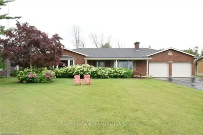 1397 NIAGARA Parkway, Fort Erie, ON L2A 5M4