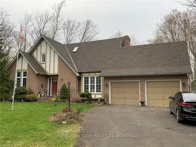 2736 Tracy Terrace, Port Colborne, On L3k 5v3