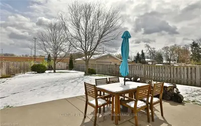 6044 Montrose Road, Niagara Falls, On L2h 1l2