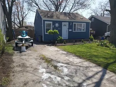 6080 CADHAM Street, Niagara Falls, ON L2G 3A1