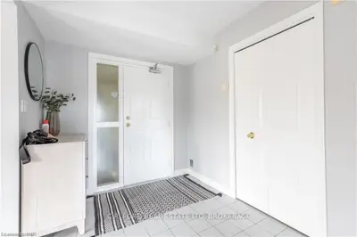 3060 PORTAGE Road 204, Niagara Falls, ON L2J 2J9