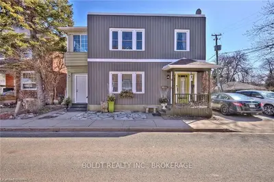 9 Trafalgar Street, St. Catharines, On L2r 3l8