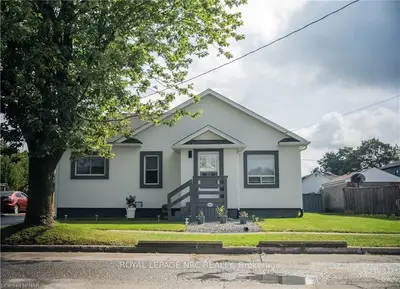 162 Scholfield Avenue S, Welland, On L3b 1n7