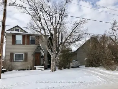 19 PATRICIA Avenue, Welland, ON L3C 1E7