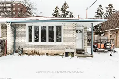 23 PRINCE PAUL Court, St. Catharines, ON L2N 3A8