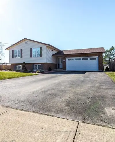 679 CLARE Avenue, Welland, ON L3C 3B9